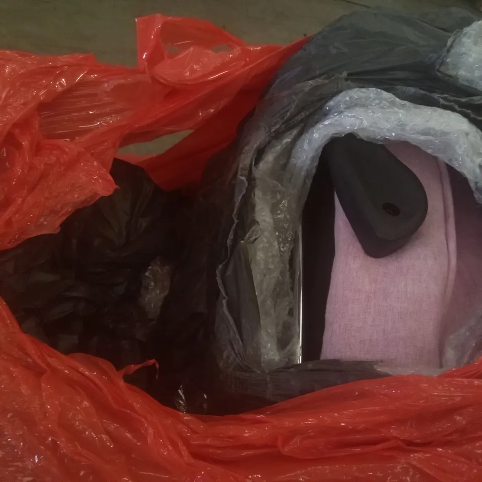 PALLET OF ASSORTED ITEMS INCLUDING PINK DESK CHAIR, PEPE BATH GRAB RAIL, AIR FRYER