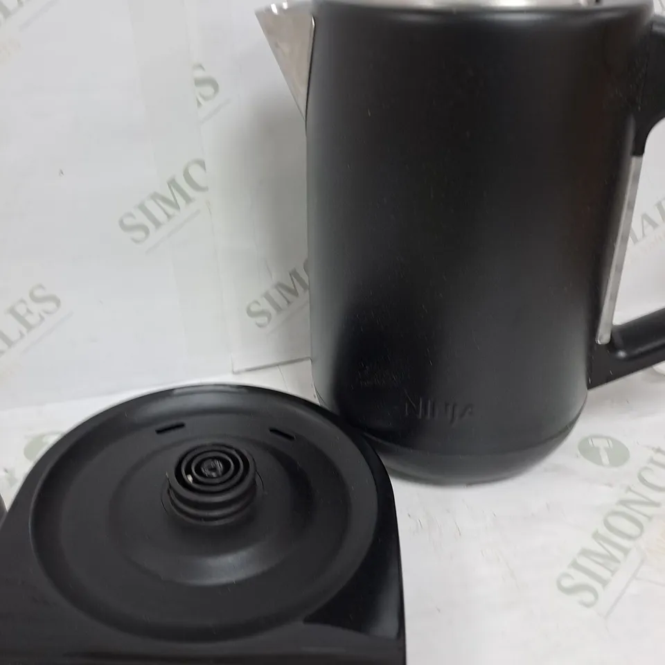 BOXED NINJA PERFECT TEMPERATURE KETTLE KT200UK