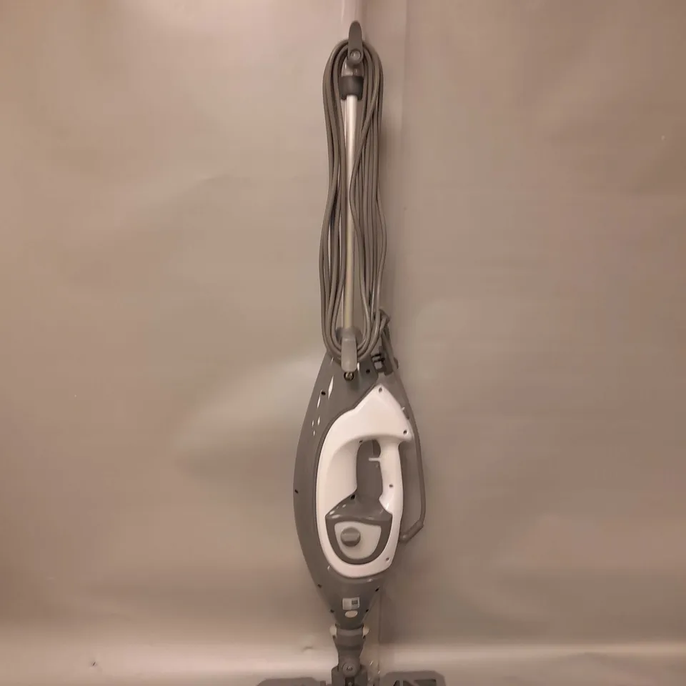 SHARK FLOOR AND HANDHELD STEAM CLEANER S6005