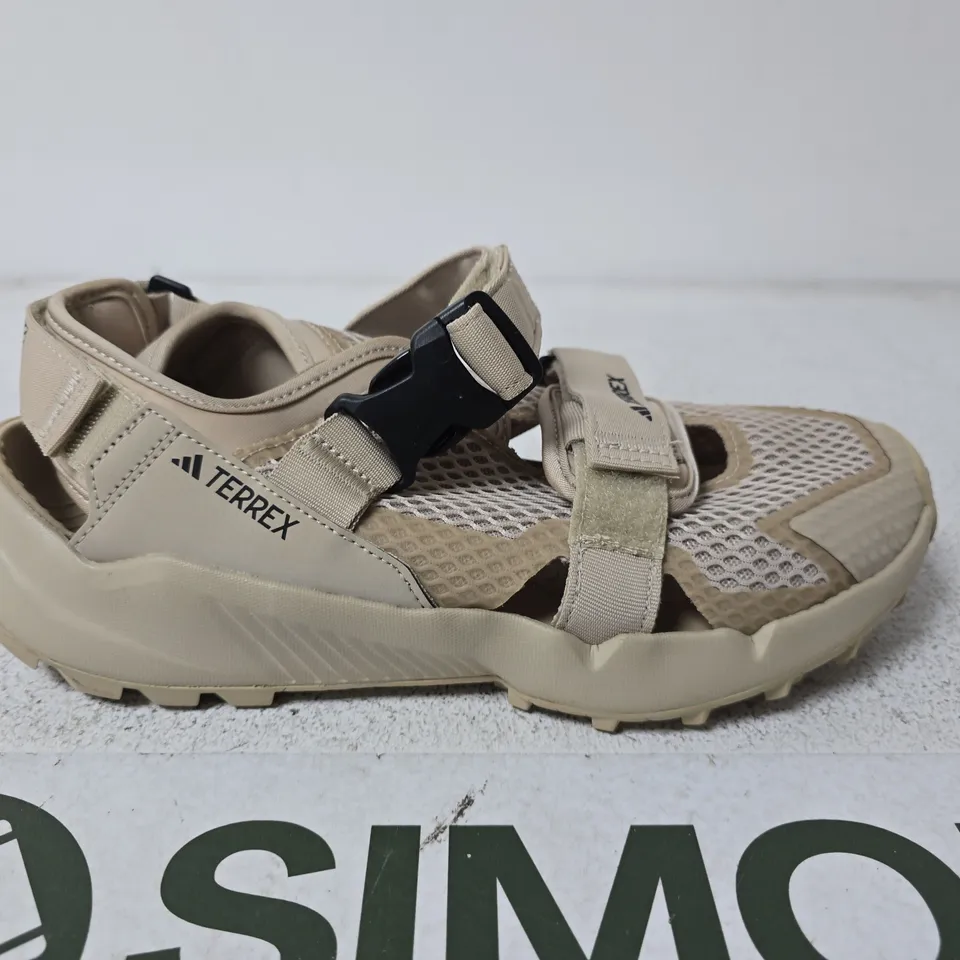 ADIDAS TERREX SANDALS – SIZE 10