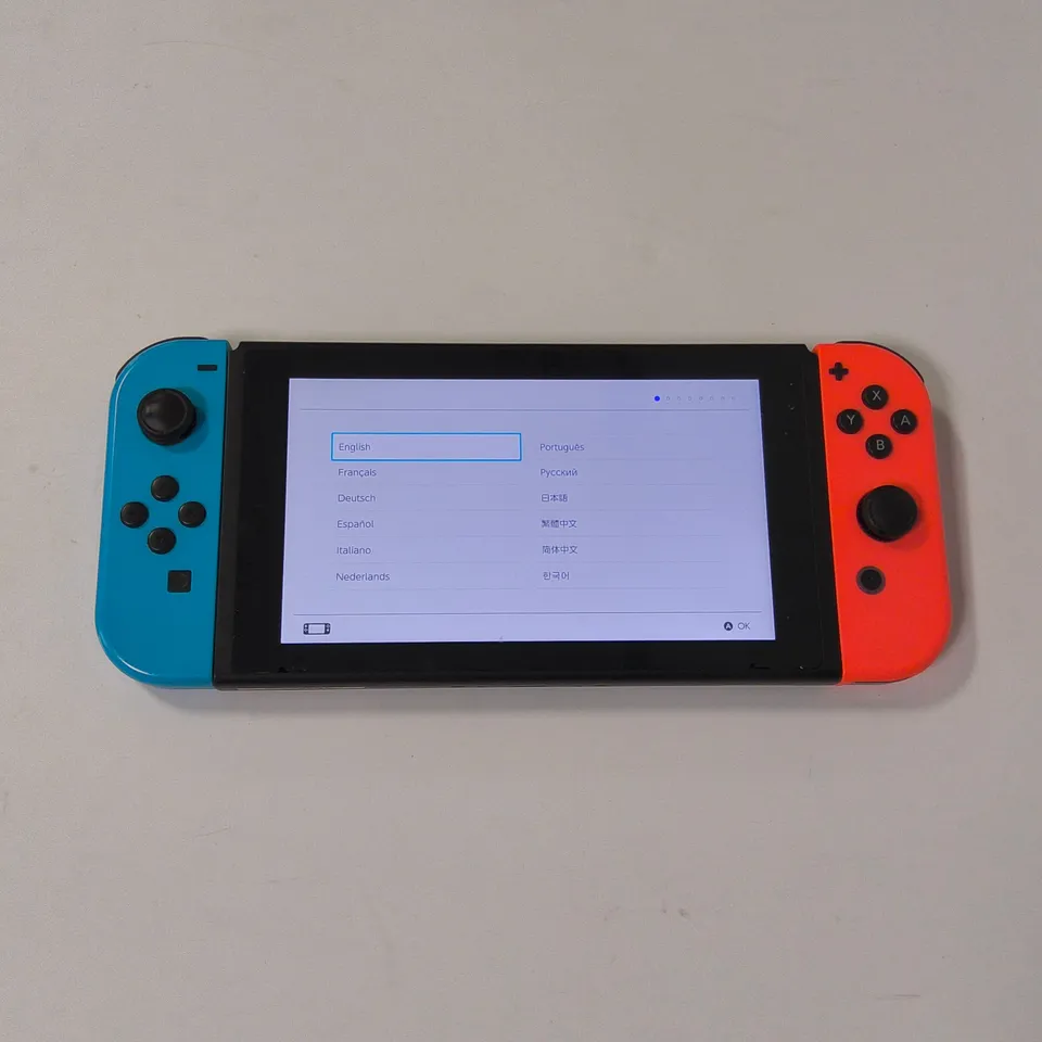 UNBOXED NINTENDO SWITCH HAC-001(-01) HANDHELD GAMING CONSOLE