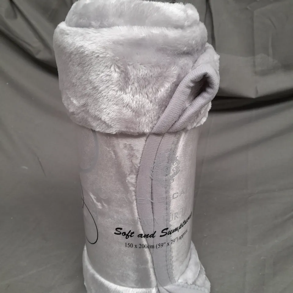 GAVENO CAVAILIA FAUX FUR THROW