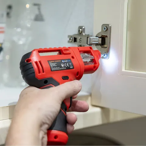BUILDCRAFT CORDLESS SCREWDRIVER WITH CARTRIDGE BIT CHANGER RED BOXED