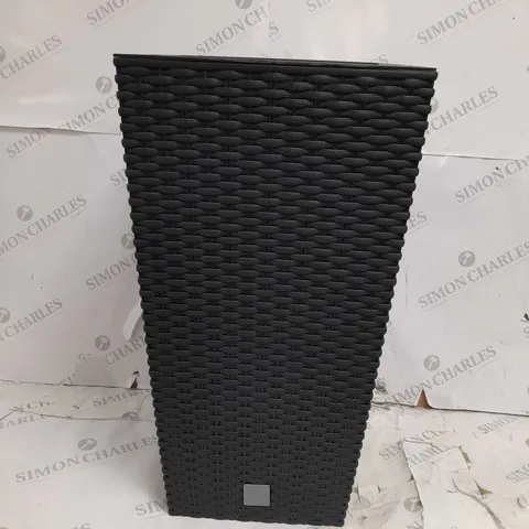 LARGE BLACK PLANT POT