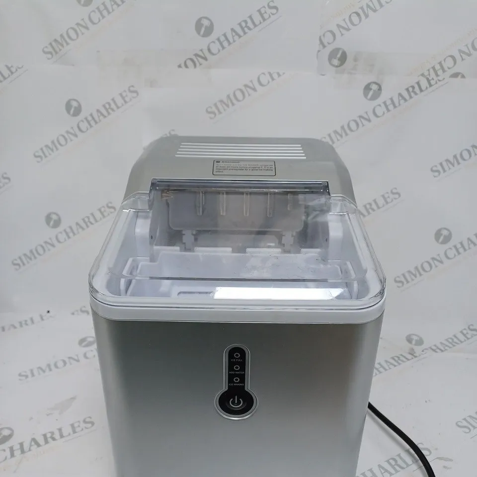 BOXED KUMIO ICE MAKER