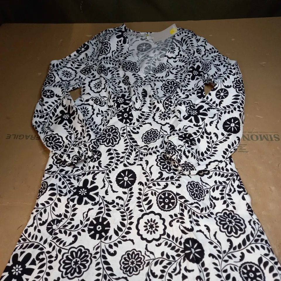 BODEN OCCASSIONAL FLORAL DRESS SIZE 10R