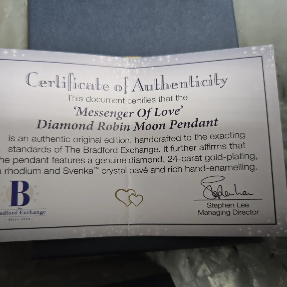 BRADFORD EXCHANGE MESSENGER OF LOVE DIAMOND ROBIN MOON PENDANT