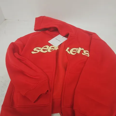 SISTERSANDSEEKERS RED ZIP HOODIE – SIZE L 