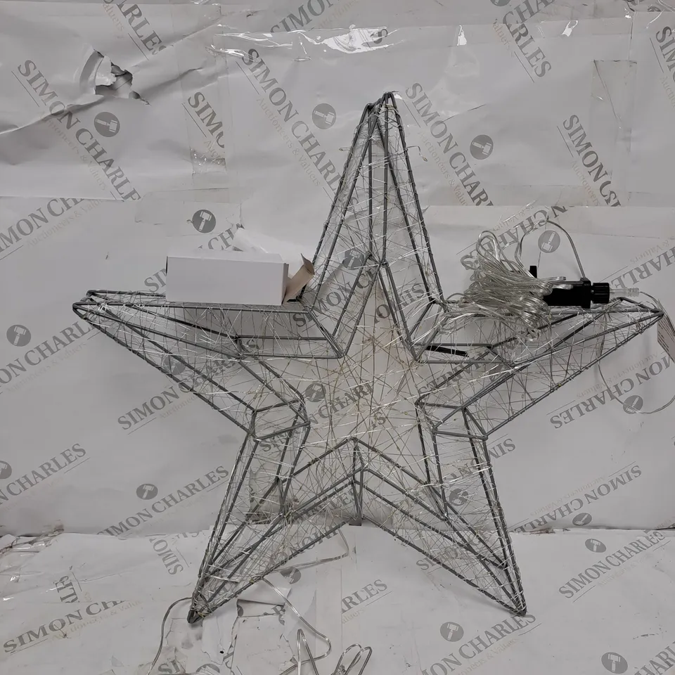 BOXED INDOOR 58CM STAR LIGHT ICE AND PURE WHITE LED'S 