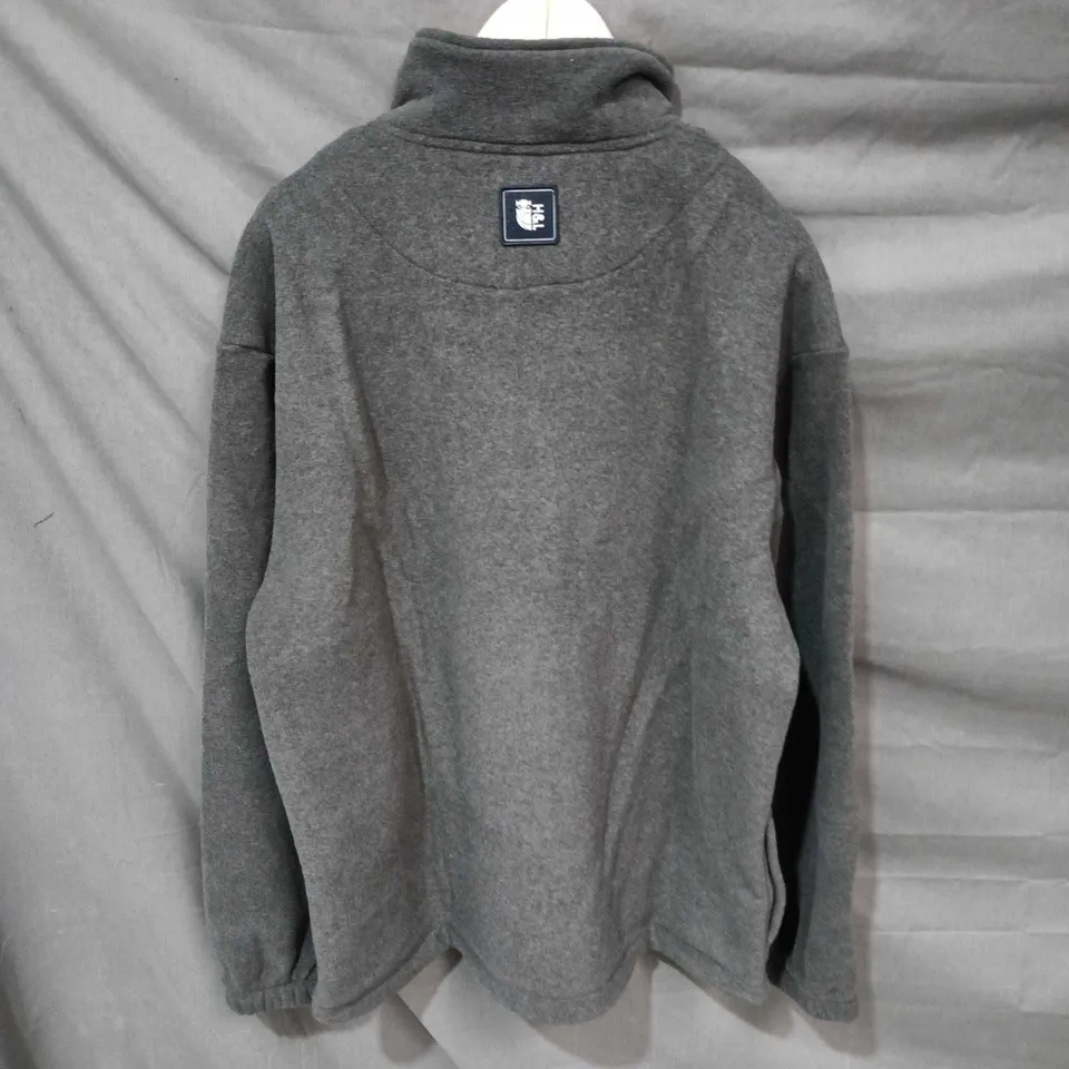 HARPER & LEWIS AUBIN 1/4 ZIP FLEECE – GREY, SIZE M