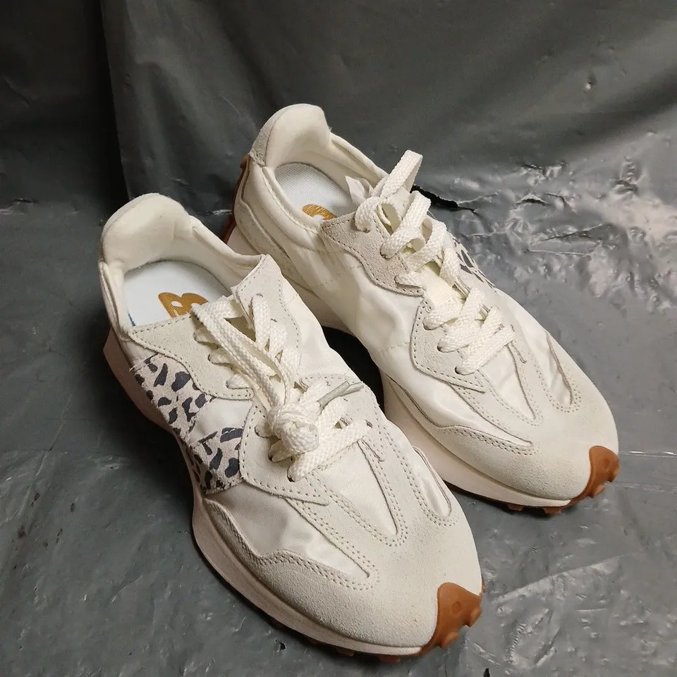 PAIR OF NEW BALANCE 327 TRAINERS - 6