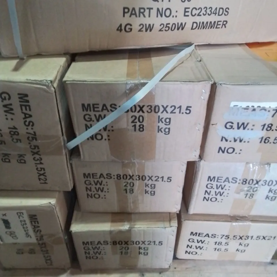 PALLET OF APPROXIMATELY 9 MULTI PACK BOXES OF EMCO TO INCLUDE- 4G 2W 250W DIMMER , 45 AMP DOUBLE POLE SWITCH - COLLECTION ONLY