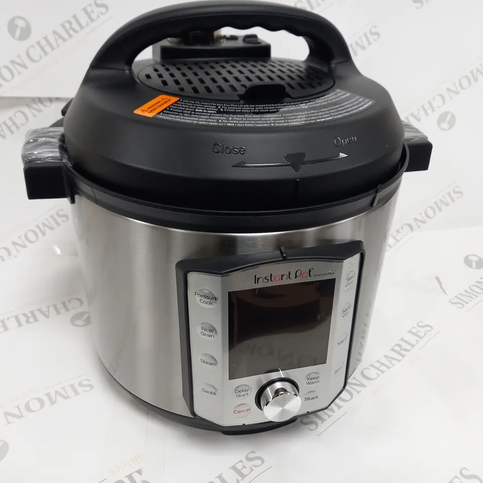 BOXED INSTANT POT DUO EVO PLUS 10-IN-1 PRESSURE COOKER 