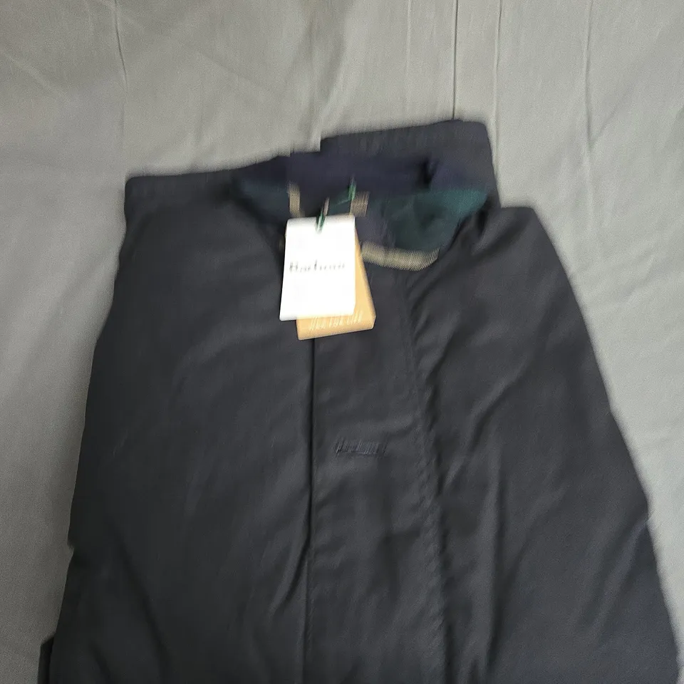 BARBOUR WAX MAC COAT SIZE XL