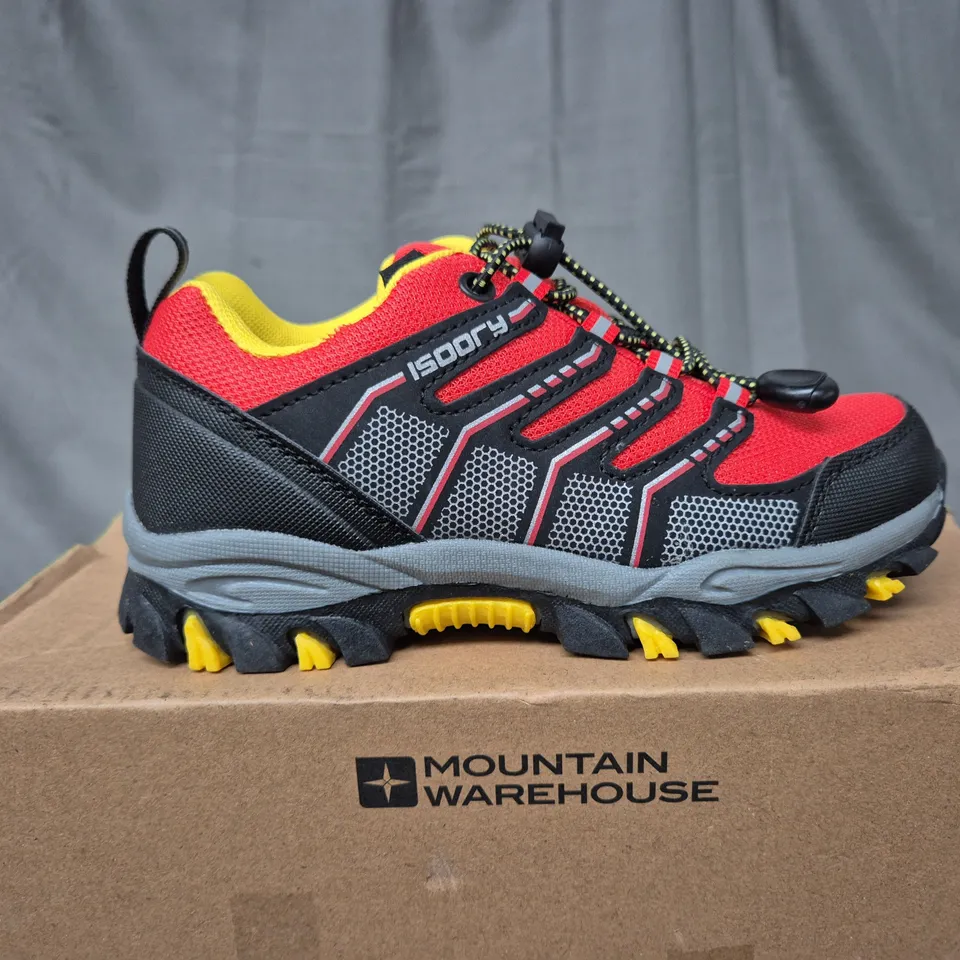 BOXED MOUNTAIN WAREHOUSE BOLT KIDS ACTIVE WATERPROOF RUNNING SHOE - KIDS SIZE UK 12