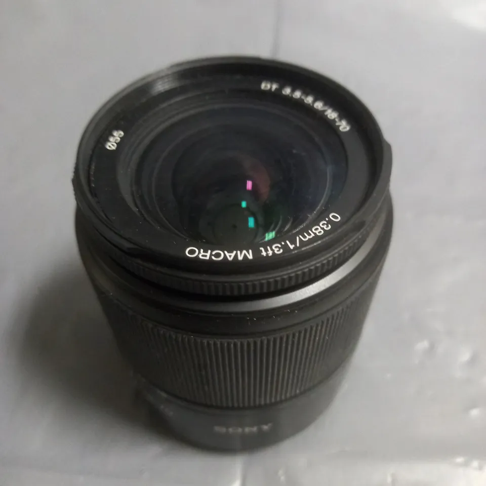 LOT OF 5 ASSORTED CAMERA LENSES TO INCLUDE OLYMPUS M.ZUIKO DIGITAL, CANON EF LENS AND SAMSUNG D-XENON