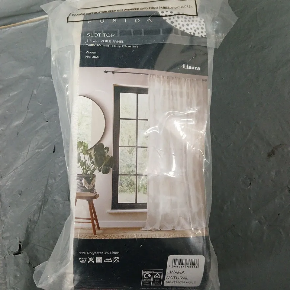 FUSION LINARA NATURAL SLOT TOP SINGLE VIOLE PANEL 140 X 228CM 
