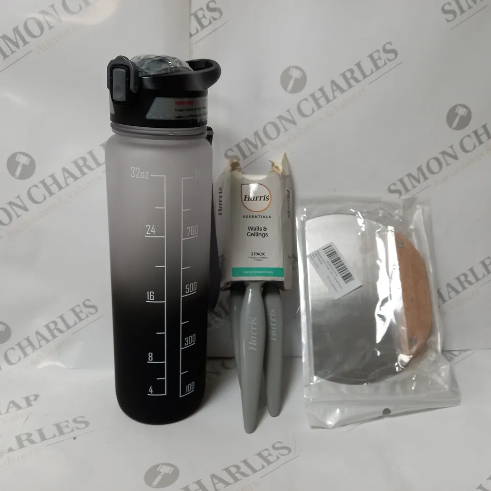 APPROXIMATELY 20 ASSORTED ITEMS TO INCLUDE HARRIS PAINT BRUSH SET, STAINLESS STEEL DOUGH CUTTER, WATER BOTTLE ETC. 