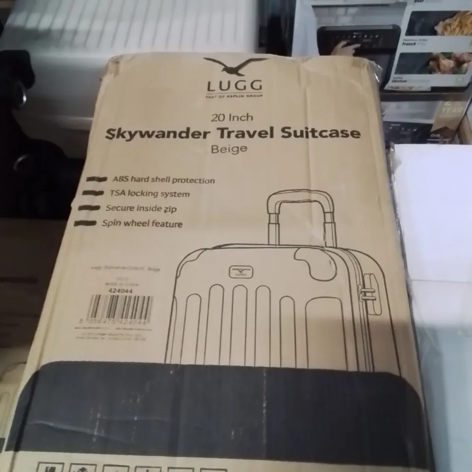 BOXED LUGG 20INCH SKYWANDER TRAVEL SUITCASE BEIGE