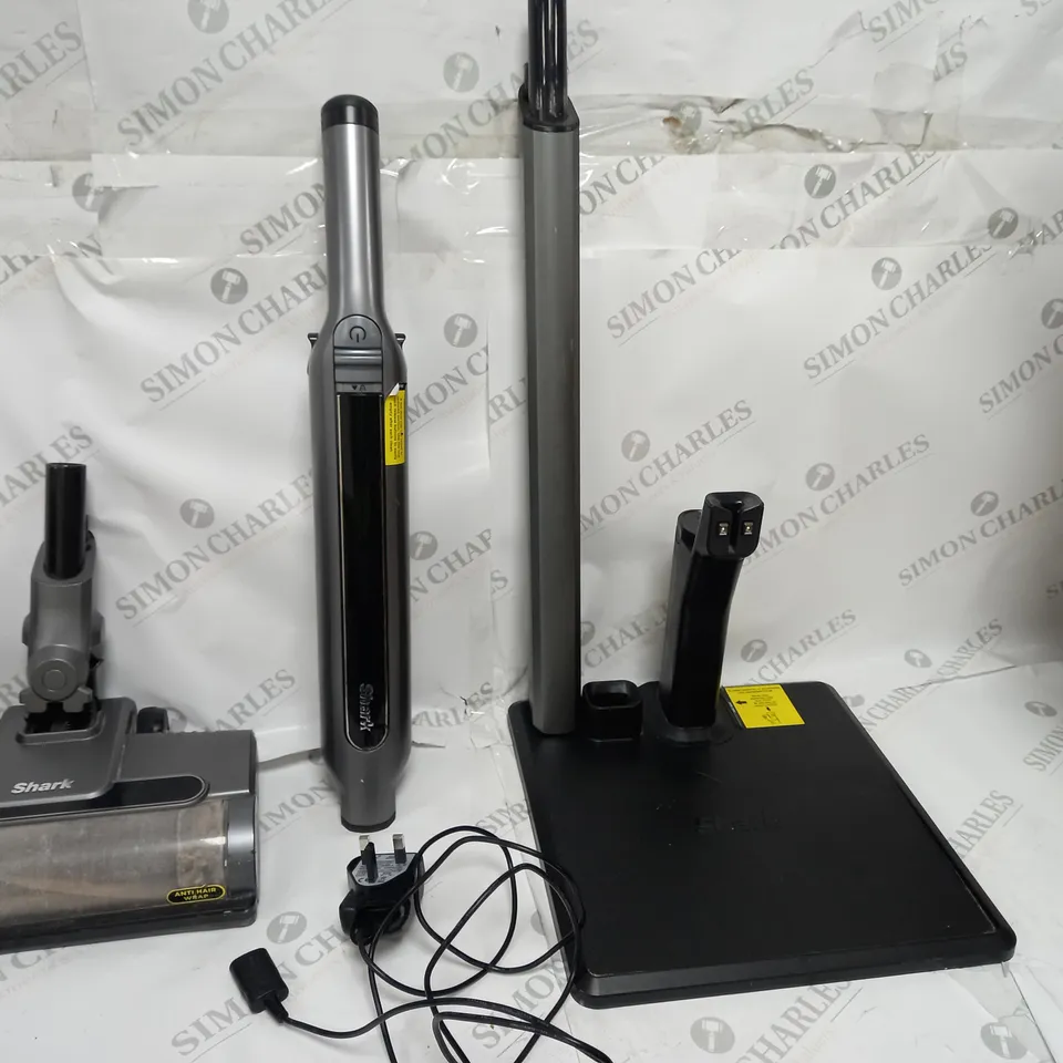 SHARK WANDVAC 2-IN-1 LIGHTWEIGHT CORDLESS HANDHELD VACUUM CLEANER