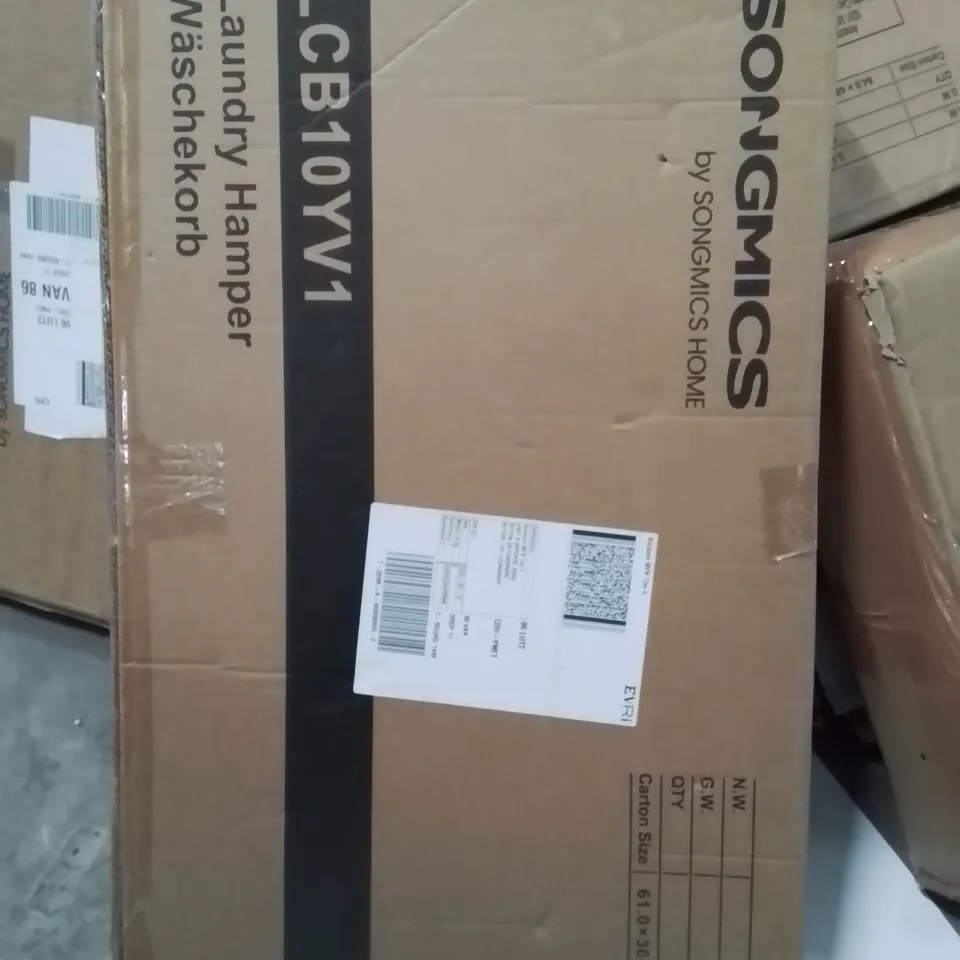 BOXED SONGMICS LAUNDRY HAMPER