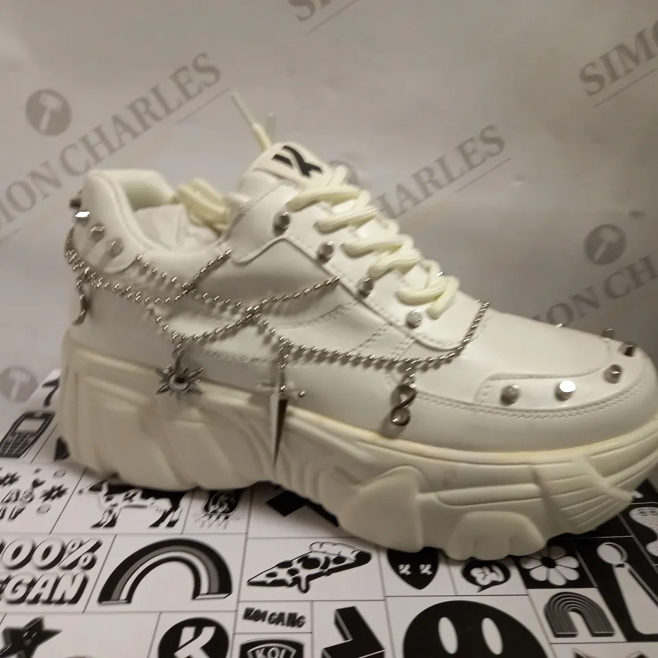 KOI VEGAN JINX WHITE MYSTIC CHARM TRAINERS - SIZE 6