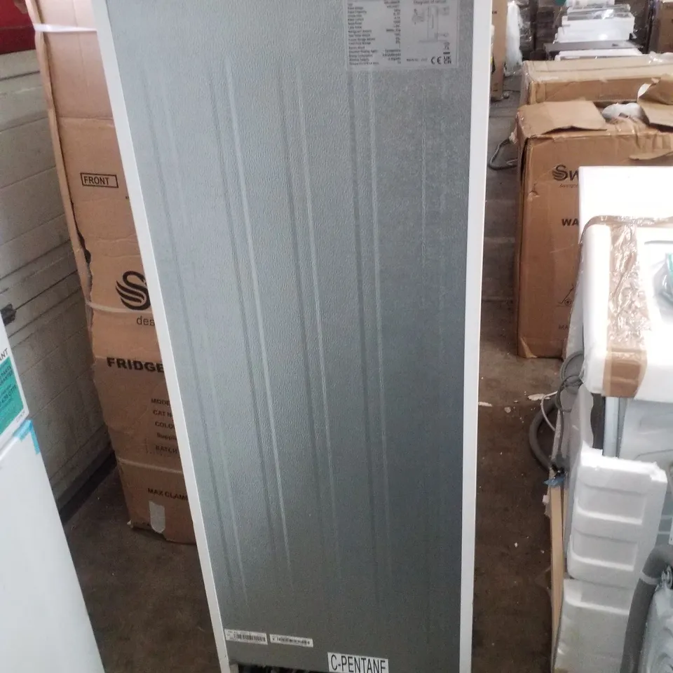 SWAN SR15690W 48CM WIDE, 144CM HIGH, 50/50 SPLIT COMPACT FRIDGE FREEZER - WHITE