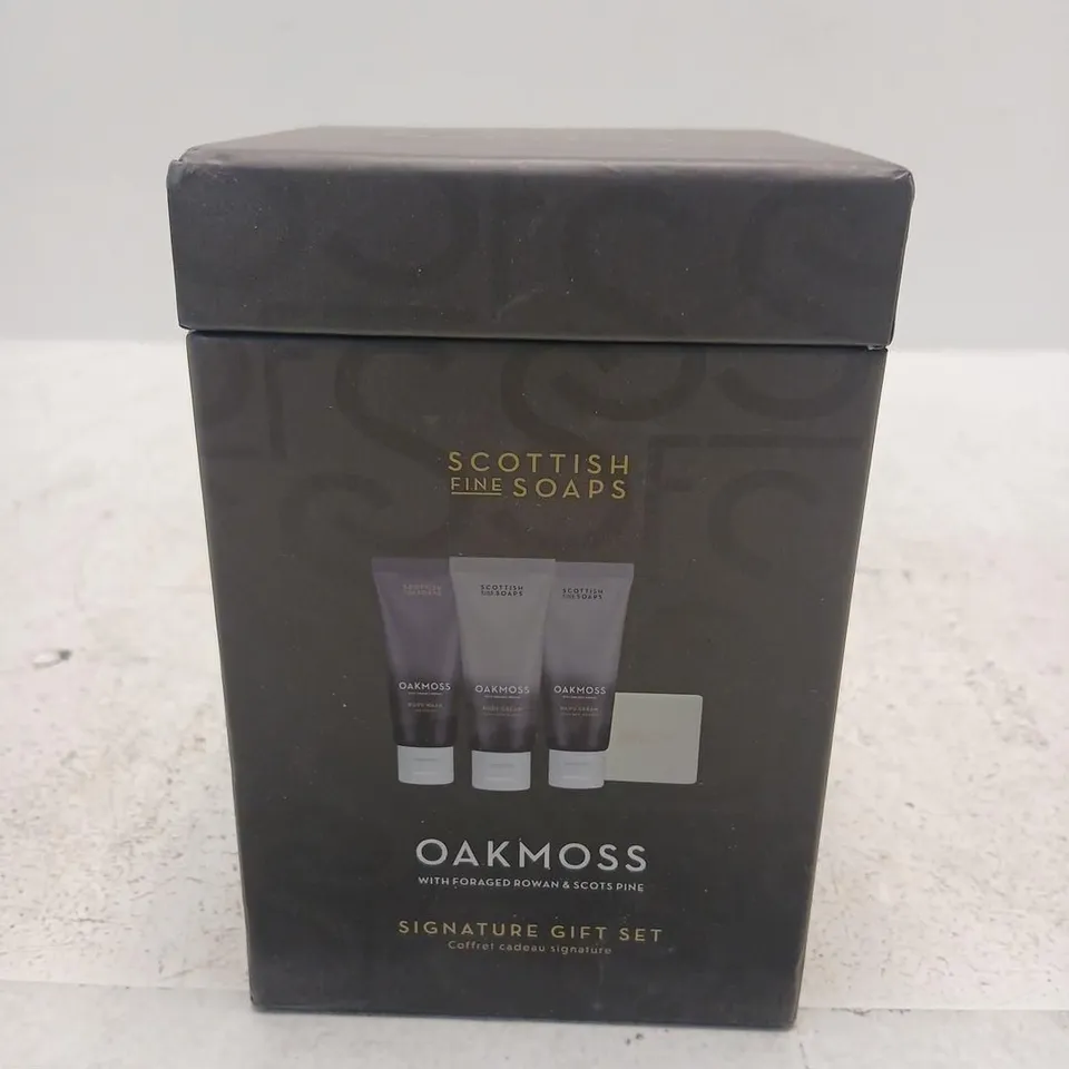 SCOTTISH FINE SOAPS OAKMOSS SIGNATURE GIFT SET