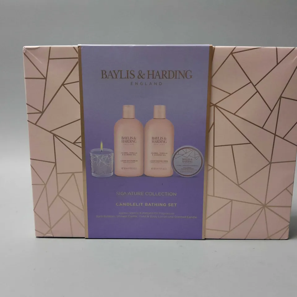 BOXED BAYLIS SIGNATURE COLLECTION CANDELIT BATHING SET
