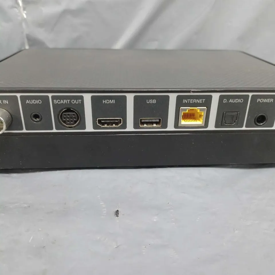 VODAFONE TV BOX BLACK