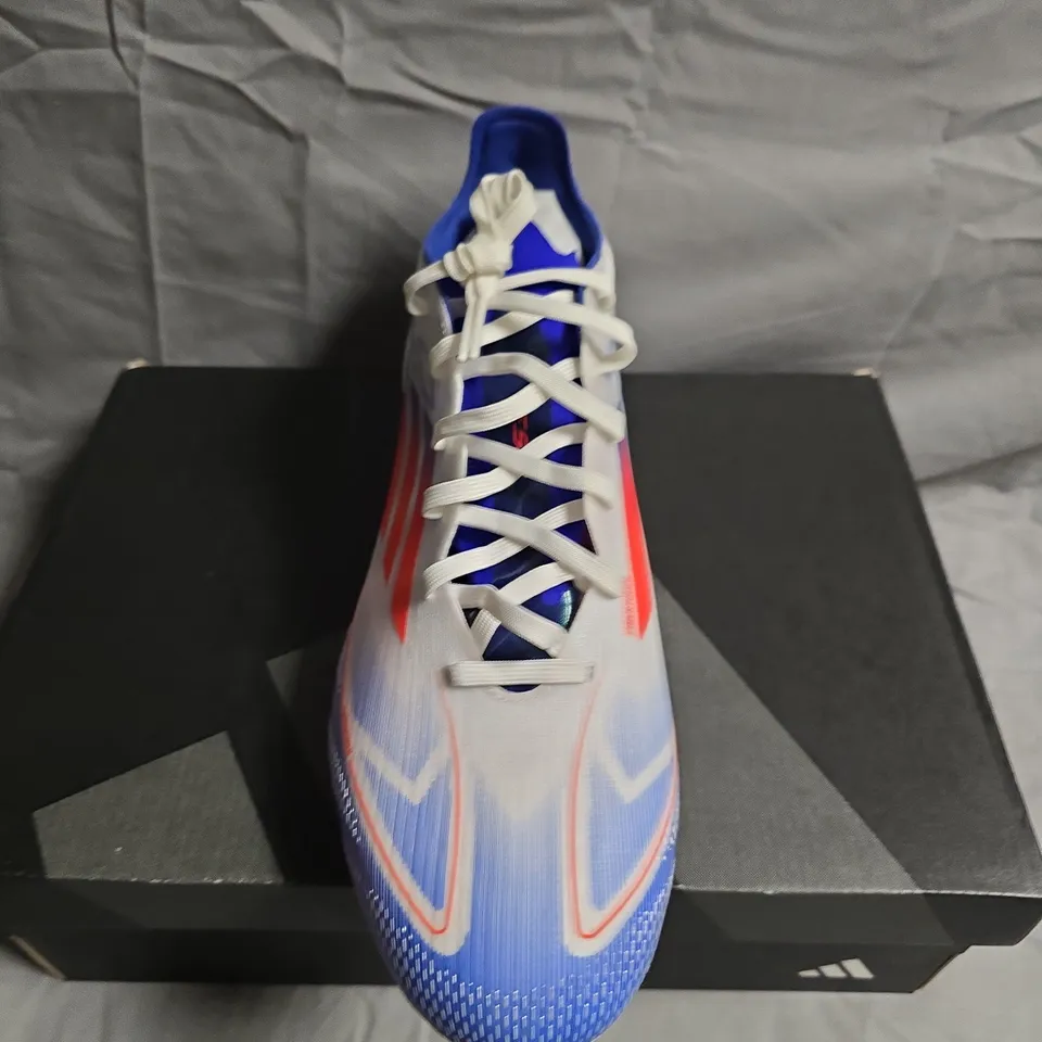 BOXED PAIR OF ADIDAS F50 PRP FOOTBALL BOOTS – UK SIZE 11