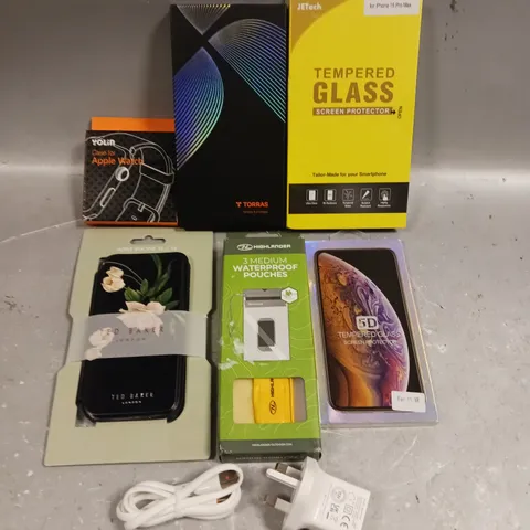 APPROXIMATELY 20 ASSORTED SMARTPHONE ACCESSORIES TO INCLUDE PROTECTIVE CASES, CHARGING CABLES, SCREEN PROTECTORS ETC