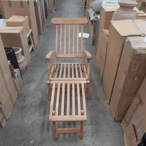 BOXED DESIGNER WOODEN FOLDING SUN LOUNGER (1 BOX)