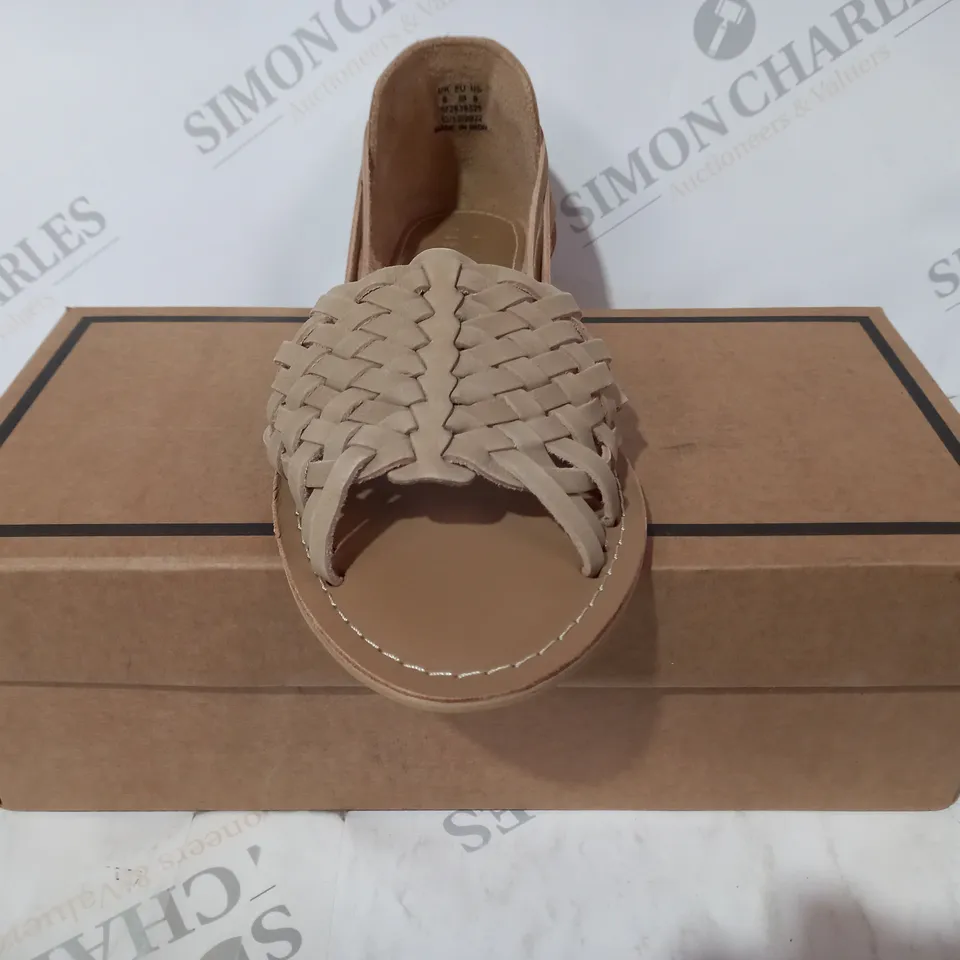BOXED PAIR OF ASOS DESIGN WIDE FIT FRANCIS LEATHER WOVEN FLAT SANDALS IN TAUPE UK SIZE 6