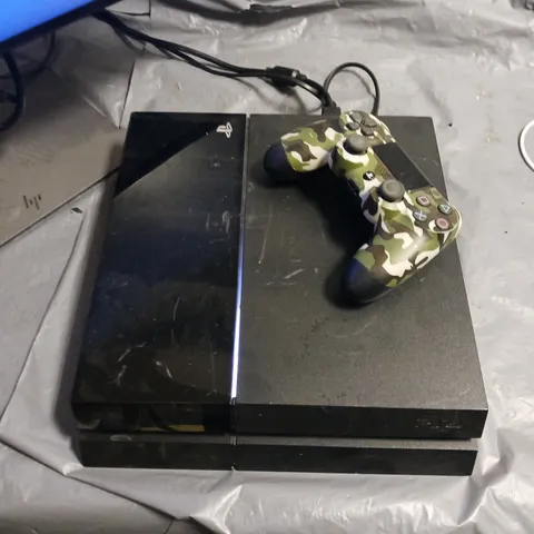 UNBOXED PLAYSTATION 4 CONSOLE WITH CAMO CONTROLLER