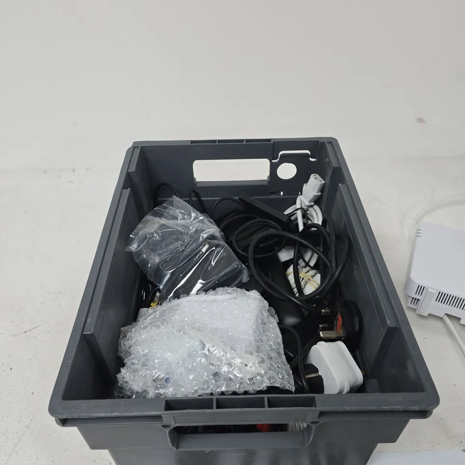 TOTE OF APPROXIMATELY 10 ASSORTED ITEMS TO INCLUDE: LCOTERA WIFI ROUTER