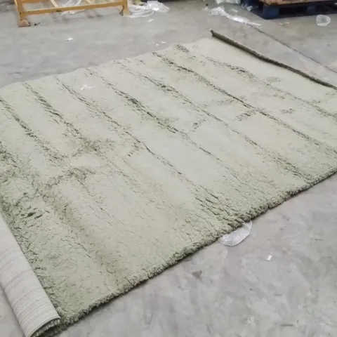 QUALITY DESIGNER AREA RUG - APPROXIMATELY 290X210CM