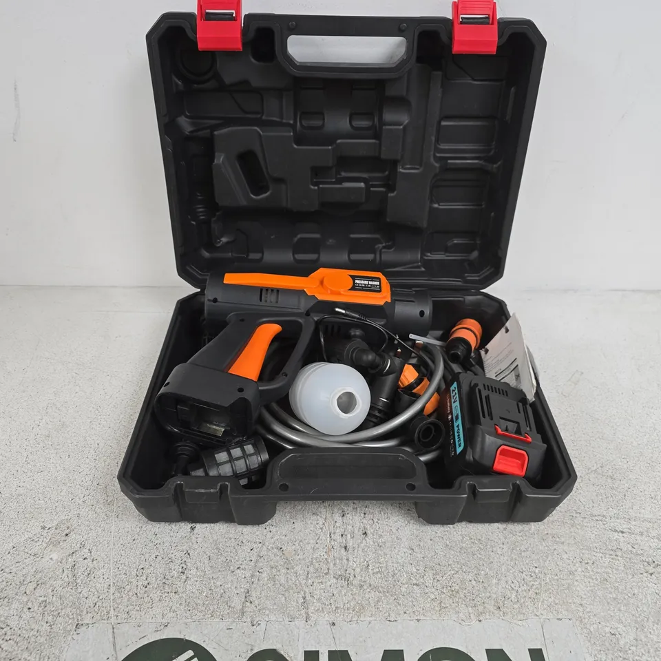 PRESSURE WASHER IN HARD PLASTIC CARRY CASE (ORANGE/BLACK)