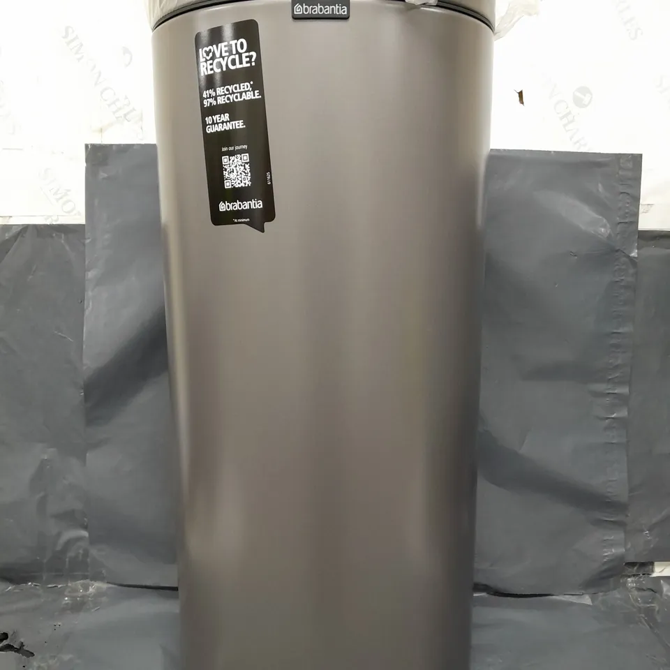 BOXED BRABANTIA 30-LITRE TOUCH BIN IN PLATINUM