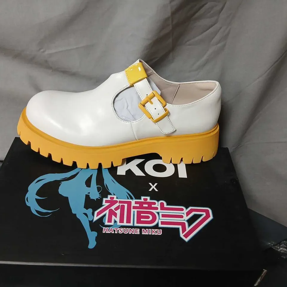 KOI X HATSUNE MIKU CHUNKY MARY JANE SHOES – WHITE & YELLOW, UK9