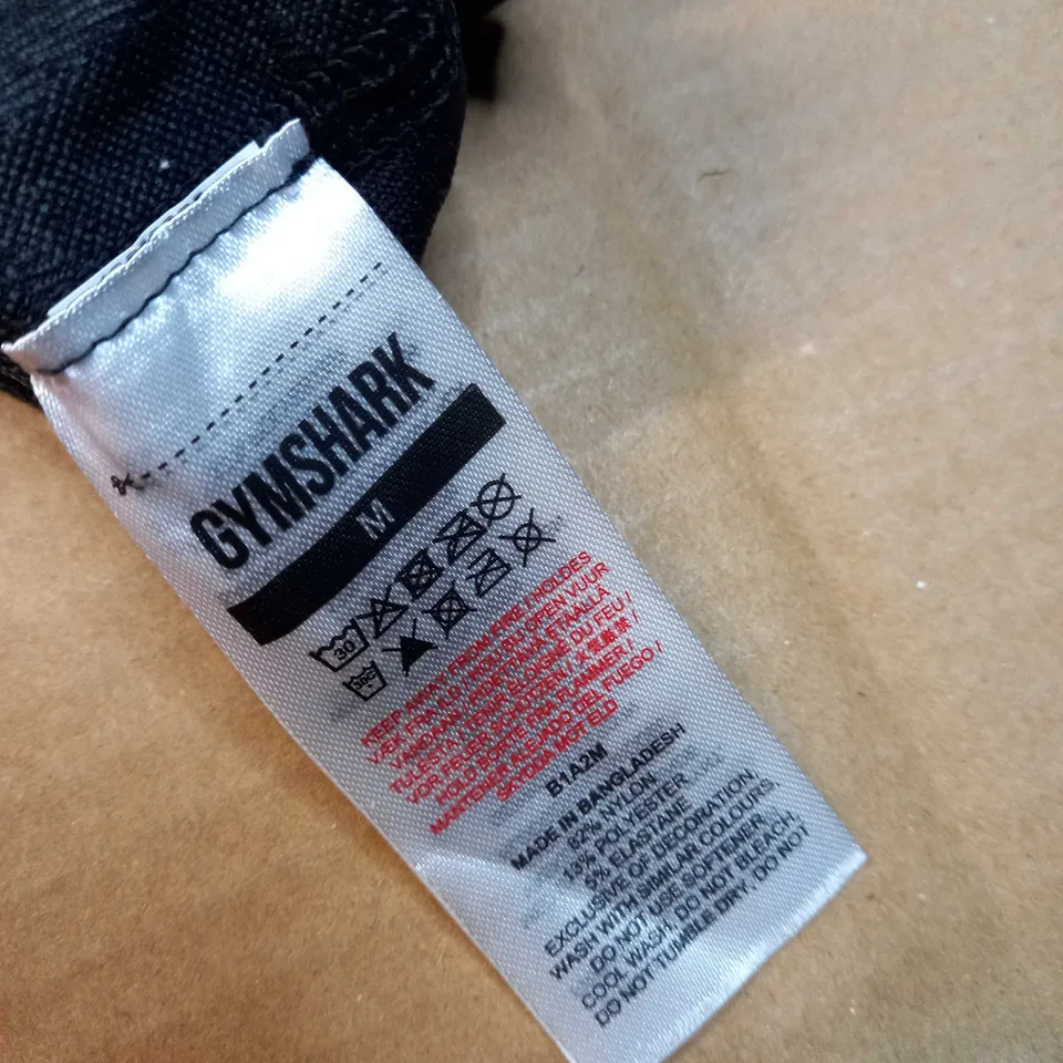 GYMSHARK TEXTURED BLACK FITNESS LEGGINGS - MEDIUM