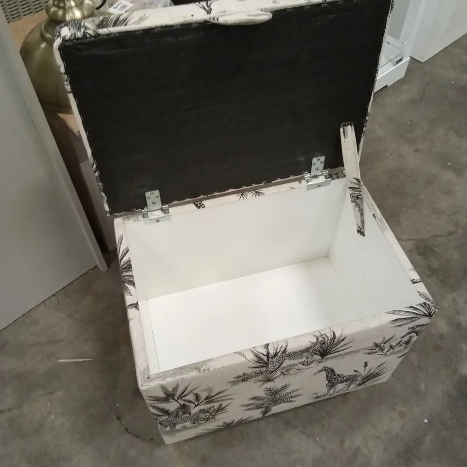 ANIMAL THEMED STORAGE OTTOMAN