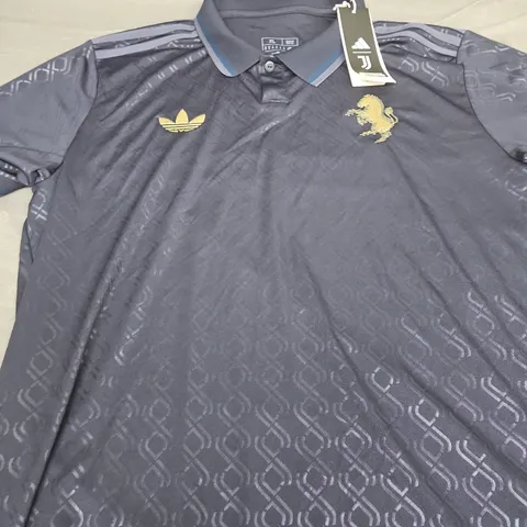 ADIDAS JUVENTUS POLO JERSEY - SIZE XL