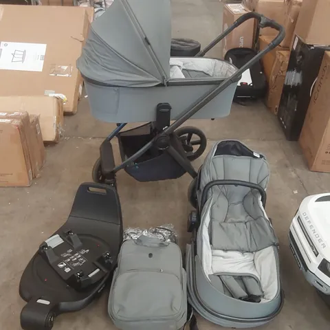 VENICCI PRAM WITH CAR SEAT AND ACCESSORIES 