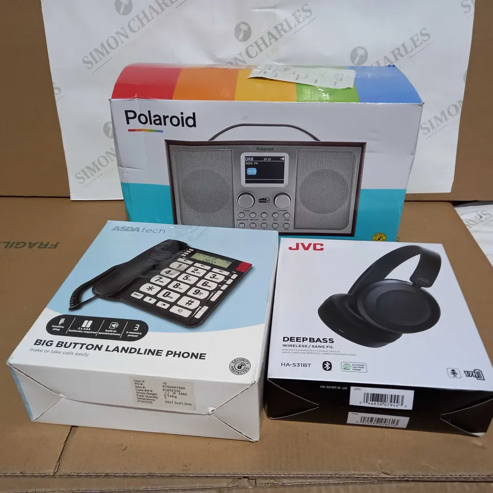 BOX OF APPROXIMATELY 14 ASSORTED ITEMS TO INCLUDE A BLUETOOTH DAB+ / FM RADIO, A BIG BUTTON LANDLINE PHONE AND A PAIR OF DEEP BASS WIRELESS HEADPHONES 