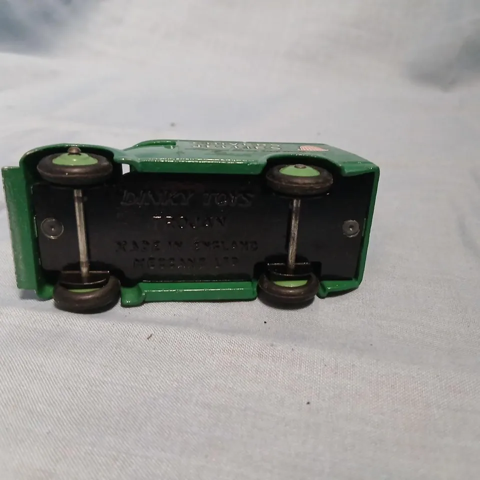 DINKY TOYS CHIVERS JELLIES VAN – GREEN DIE-CAST PROMOTIONAL TOY