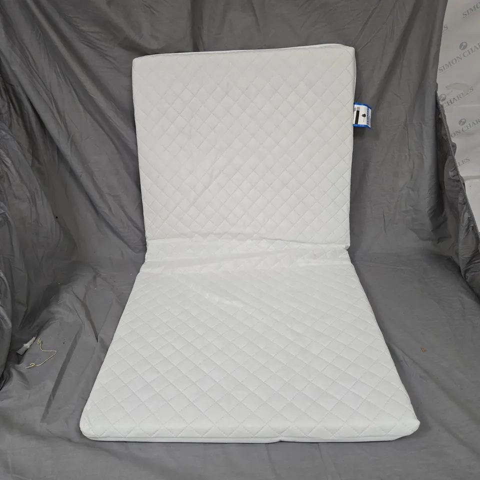 White quilted single padded mattress/recliner padding