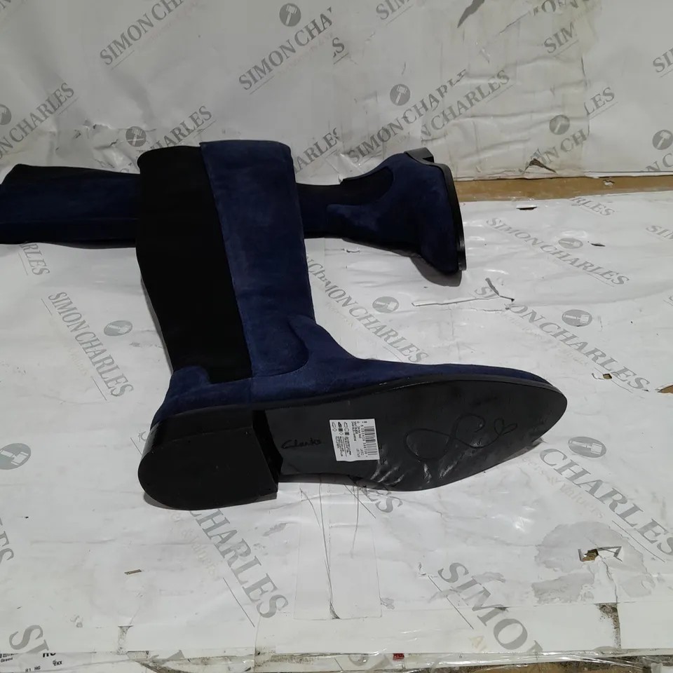 BOXED CLARKS DAINA RAE NAVY SUEDE BOOTS SIZE 6.5