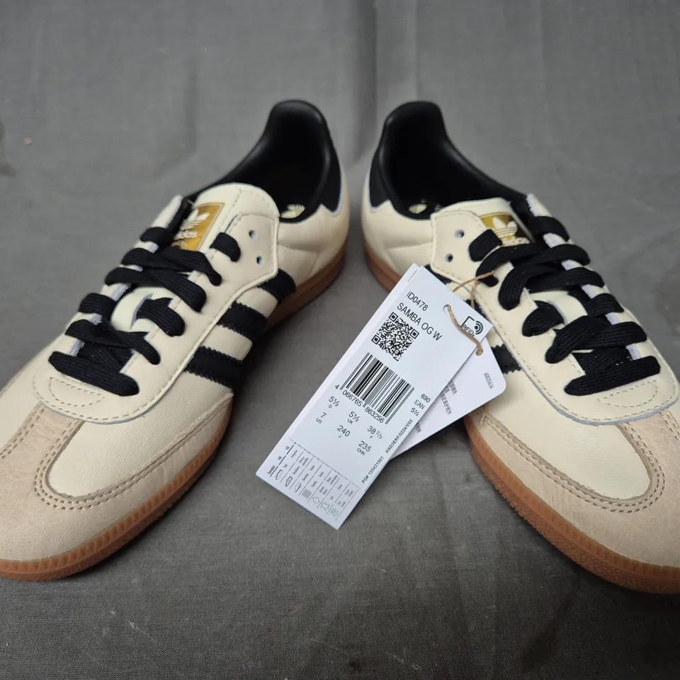 BOXED PAIR OF ADIDAS SAMBA OG WOMEN'S SHOES IN CREAM/BLACK UK SIZE 5.5