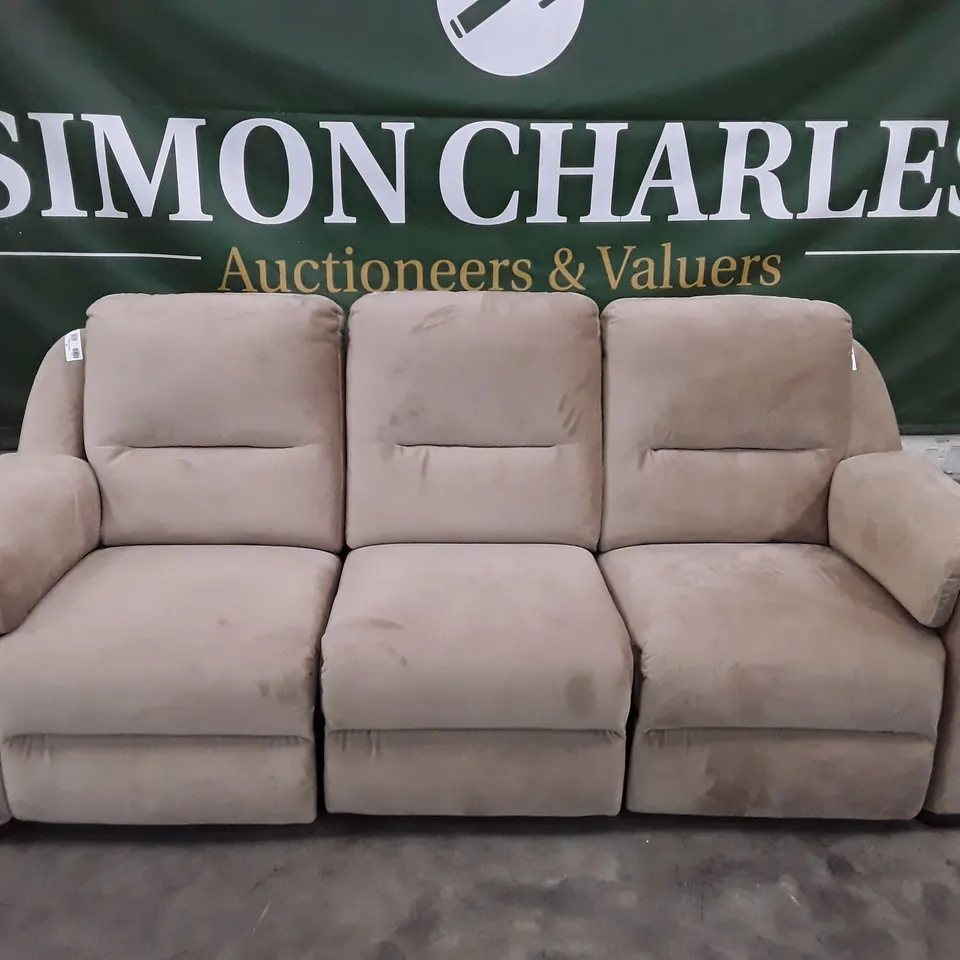 QUALITY ITALIAN DESIGNER AVOLA NEW ELECTRIC LARGE RECLINER 3 STR SOFA - BEIGE FABRIC